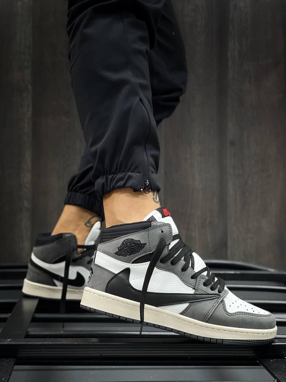 Travis Scott x Air Jordan 1 Retro High