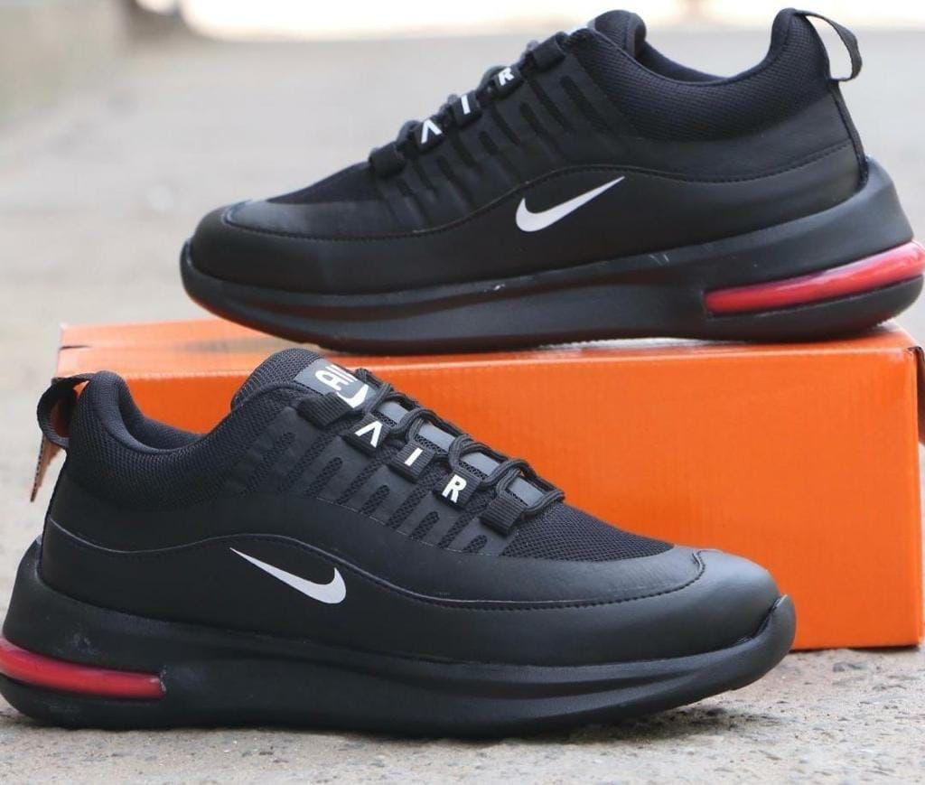 Nike Axis