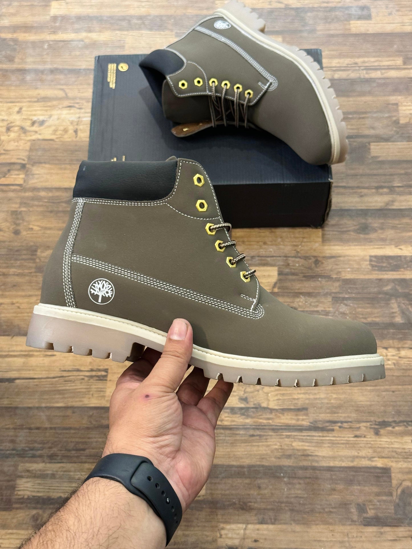 TImberland Boots ( Premium Quality )