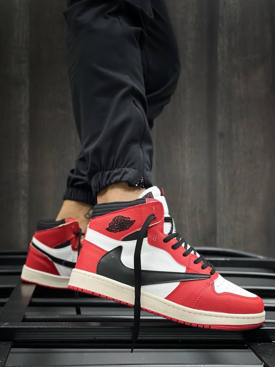 Travis Scott x Air Jordan 1 Retro High