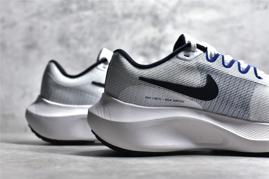 Nike Zoom FLY - 5