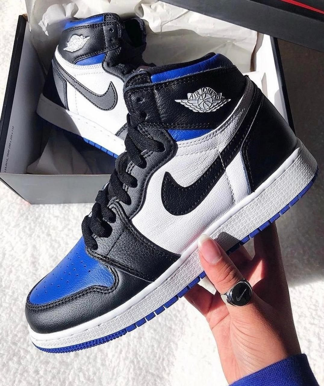 Air Jordan Retro 1 ( Premium Edition )