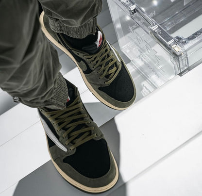 Travis Scott Jordan Low - Limited Edition ( Premium Quality )